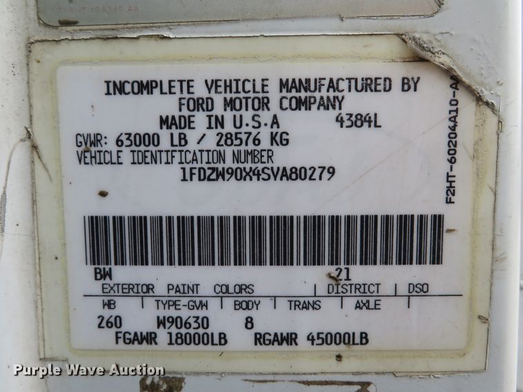 image for item DI2038 1995 Ford L9000 vacuum truck