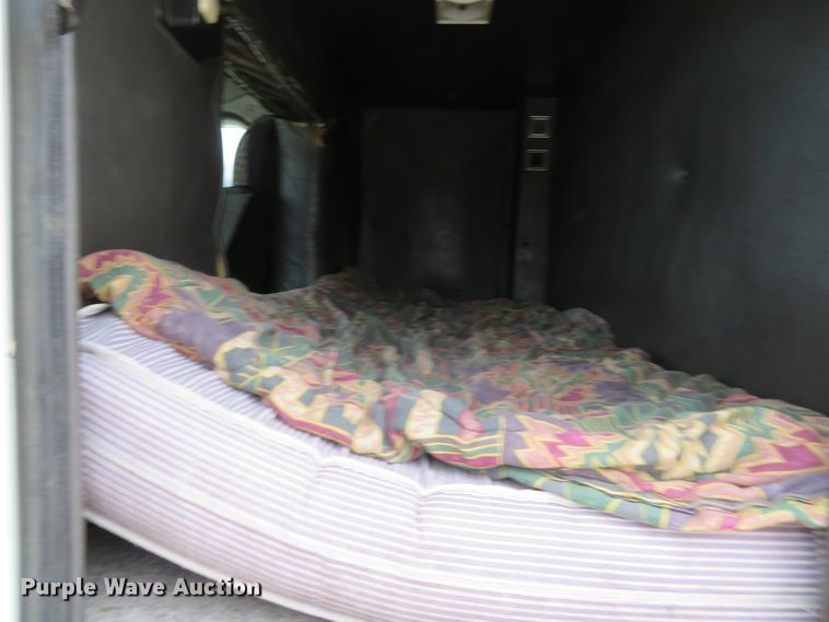 image for item DI2039 2001 International 5600i vacuum truck