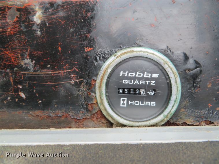 image for item DI2040 2002 International 5600i vacuum truck