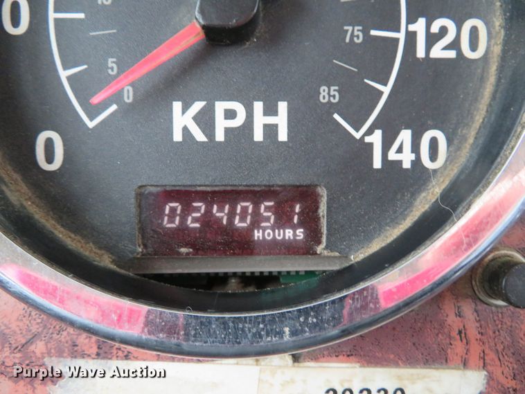 image for item DI2040 2002 International 5600i vacuum truck