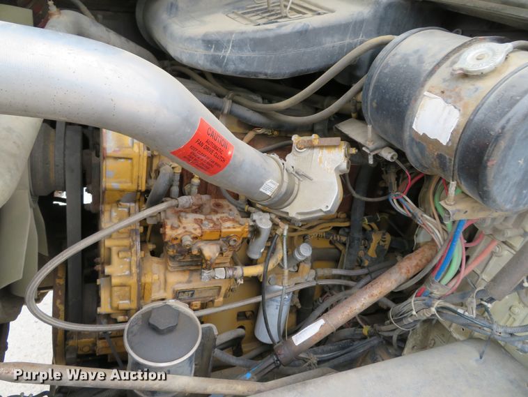 image for item DI2040 2002 International 5600i vacuum truck