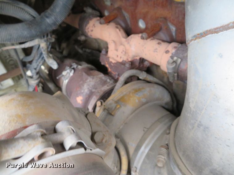 image for item DI2040 2002 International 5600i vacuum truck