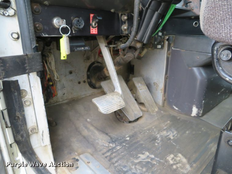 image for item DI2041 1999 International Paystar 5000 vacuum truck