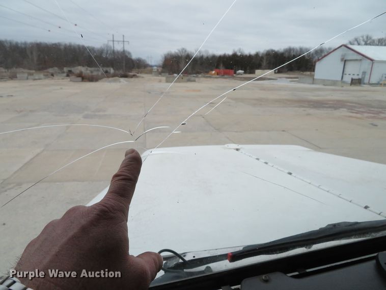 image for item DI2041 1999 International Paystar 5000 vacuum truck