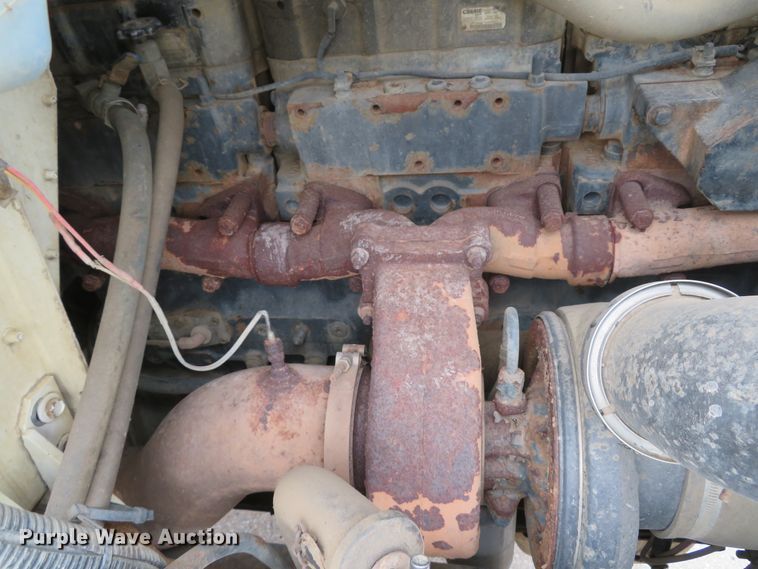 image for item DI2041 1999 International Paystar 5000 vacuum truck