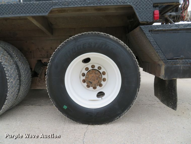 image for item DI2041 1999 International Paystar 5000 vacuum truck