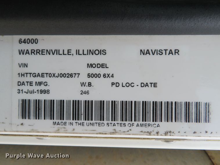 image for item DI2041 1999 International Paystar 5000 vacuum truck