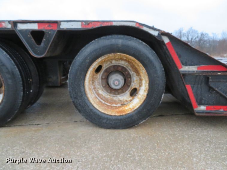 image for item DI2043 2002 Trail King TK110HD low boy equipment trailer