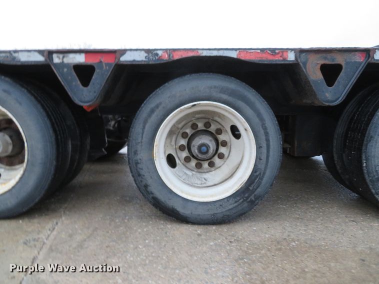 image for item DI2043 2002 Trail King TK110HD low boy equipment trailer