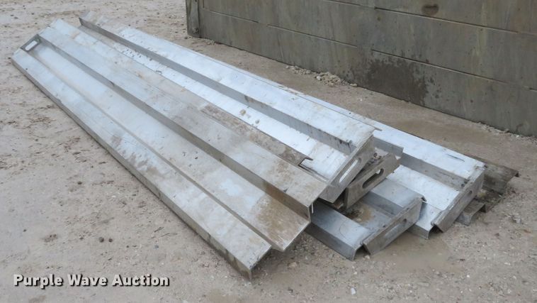 image for item DI2044 Speed Shore trench box