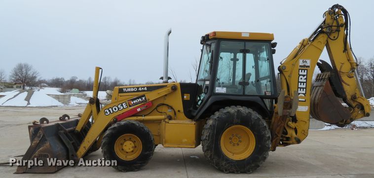 image for item DI2046 1998 John Deere 310SE backhoe