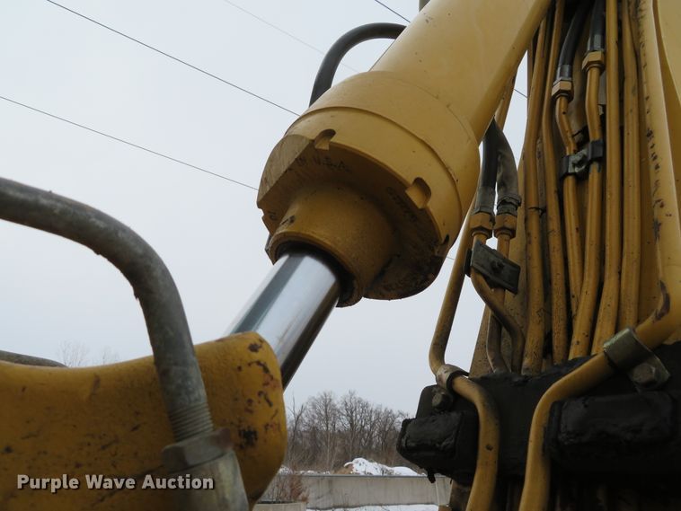 image for item DI2046 1998 John Deere 310SE backhoe