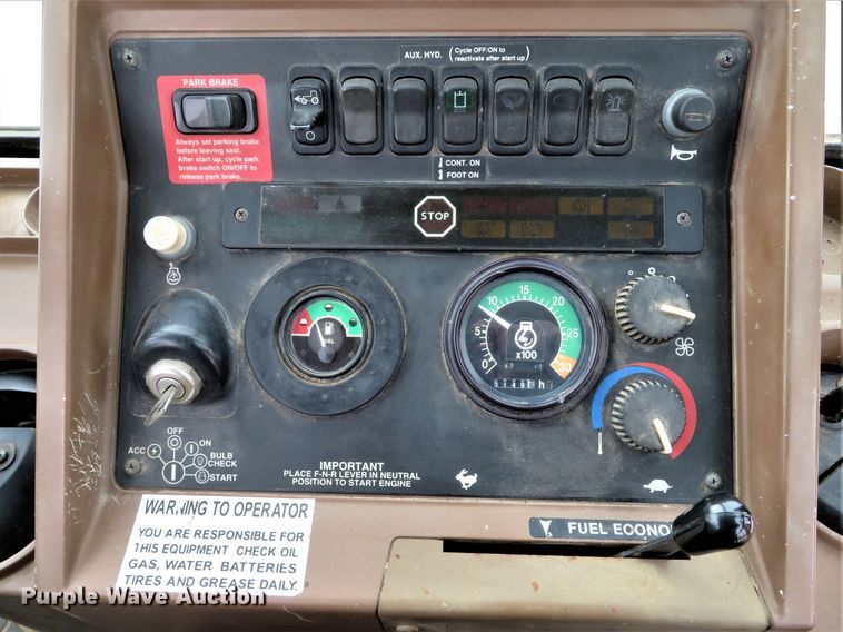 image for item DI2046 1998 John Deere 310SE backhoe