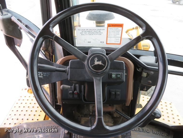 image for item DI2046 1998 John Deere 310SE backhoe