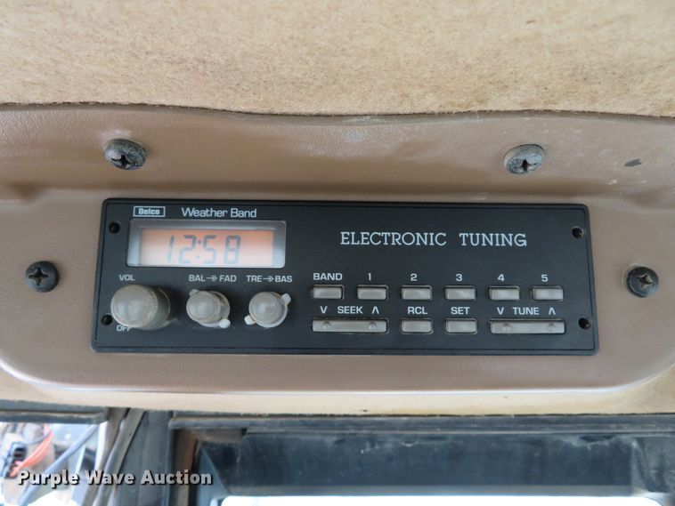 image for item DI2046 1998 John Deere 310SE backhoe