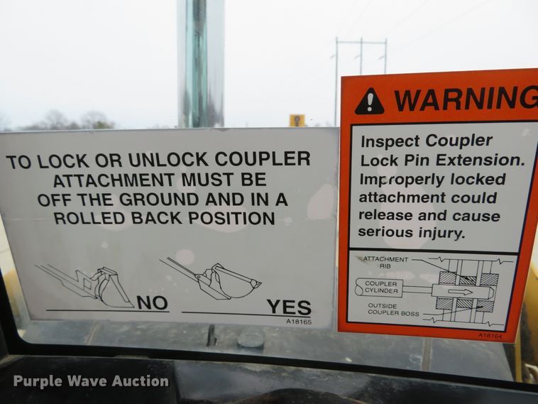 image for item DI2046 1998 John Deere 310SE backhoe