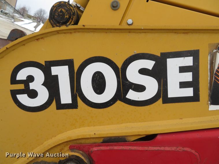 image for item DI2046 1998 John Deere 310SE backhoe