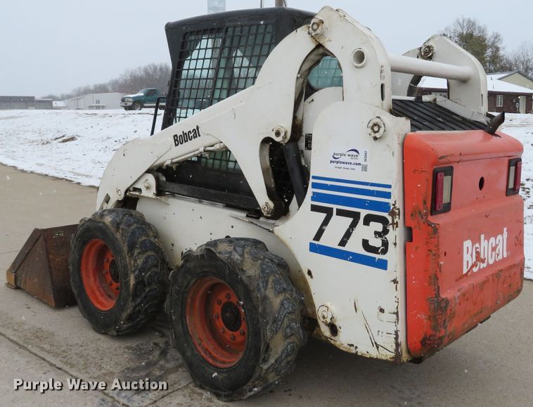 image for item DI2047 2000 Bobcat 773 skid steer
