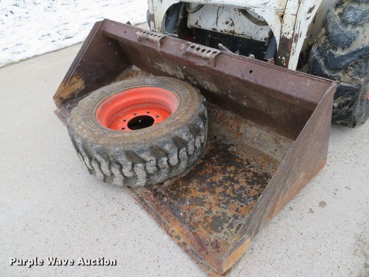 image for item DI2047 2000 Bobcat 773 skid steer