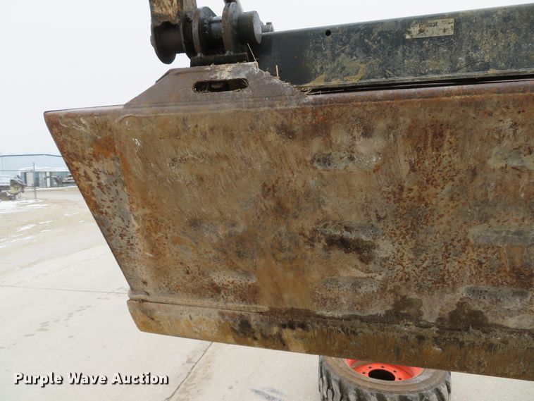 image for item DI2047 2000 Bobcat 773 skid steer