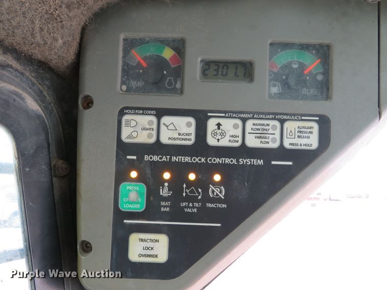 image for item DI2047 2000 Bobcat 773 skid steer