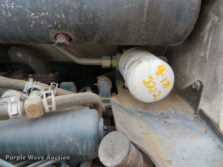 image for item DI2047 2000 Bobcat 773 skid steer