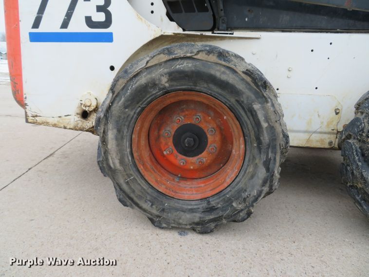 image for item DI2047 2000 Bobcat 773 skid steer