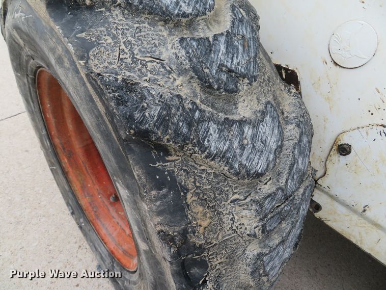 image for item DI2047 2000 Bobcat 773 skid steer