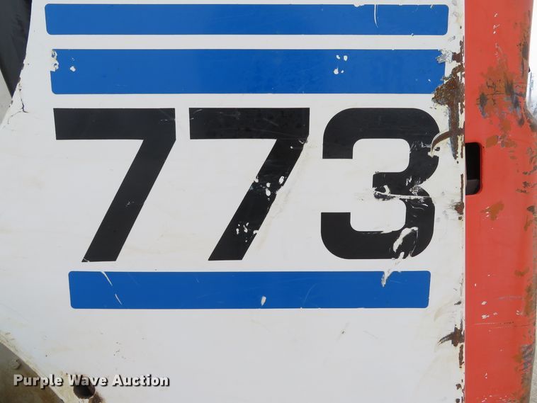 image for item DI2047 2000 Bobcat 773 skid steer