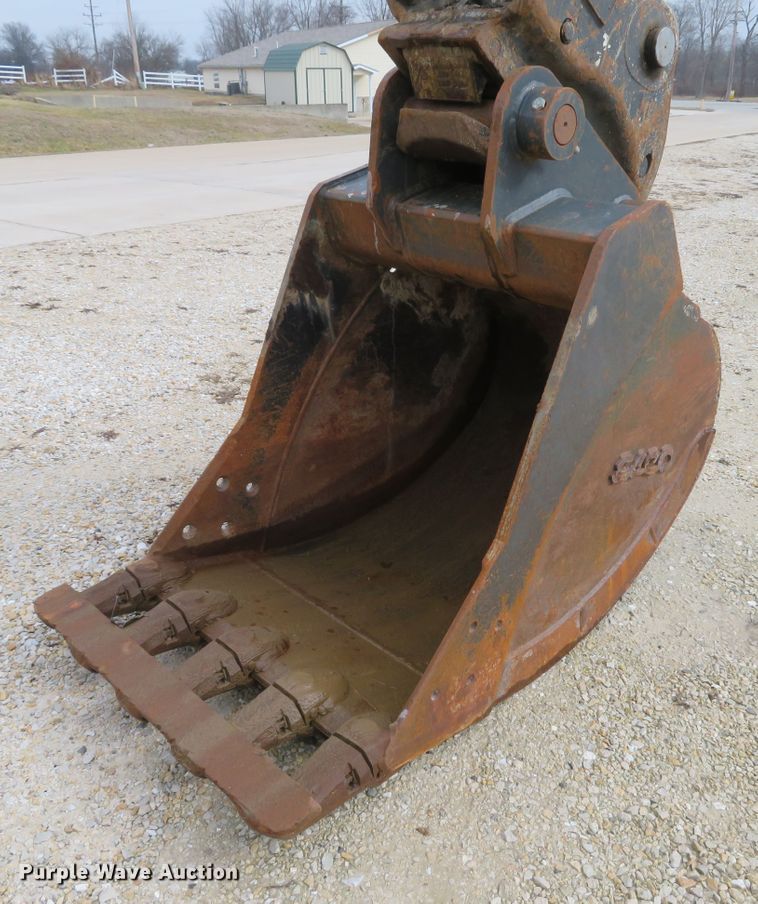 image for item DI2048 2014 Doosan DX225LC-3 excavator