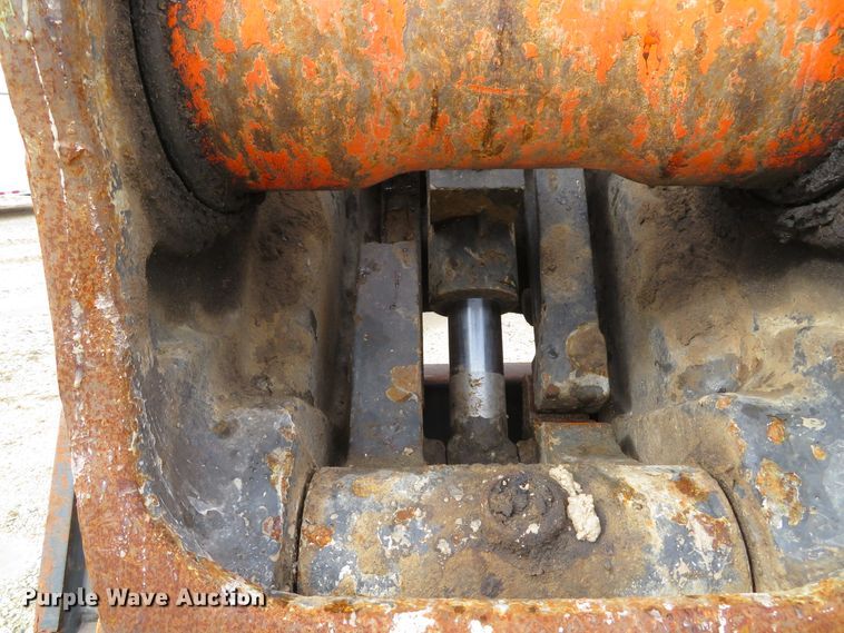 image for item DI2048 2014 Doosan DX225LC-3 excavator