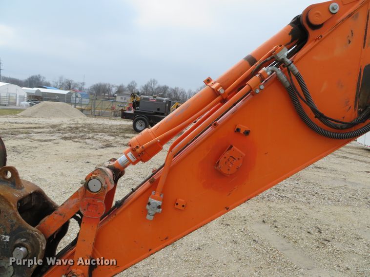 image for item DI2048 2014 Doosan DX225LC-3 excavator