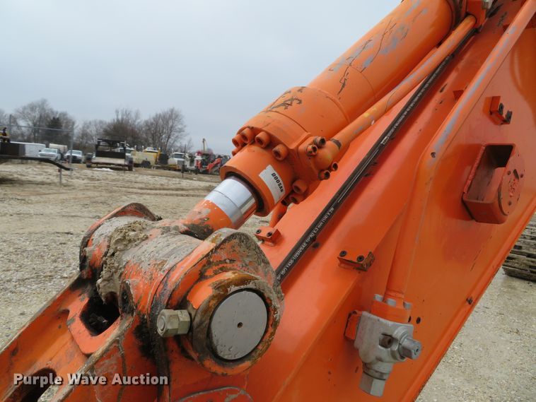 image for item DI2048 2014 Doosan DX225LC-3 excavator