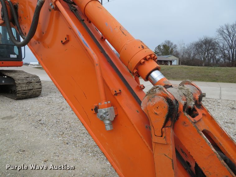 image for item DI2048 2014 Doosan DX225LC-3 excavator