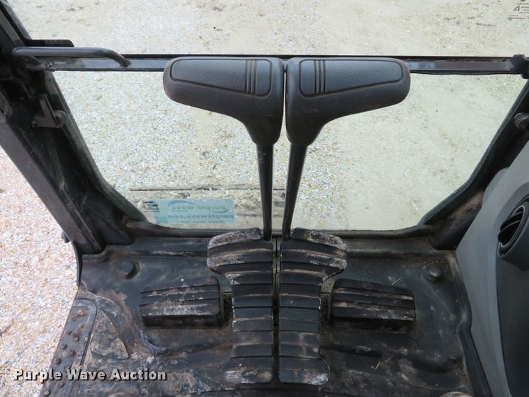 image for item DI2048 2014 Doosan DX225LC-3 excavator