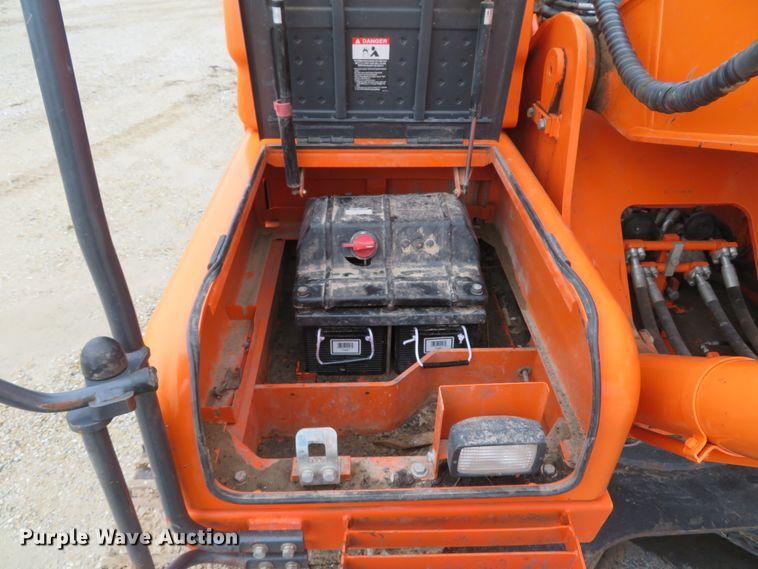 image for item DI2048 2014 Doosan DX225LC-3 excavator