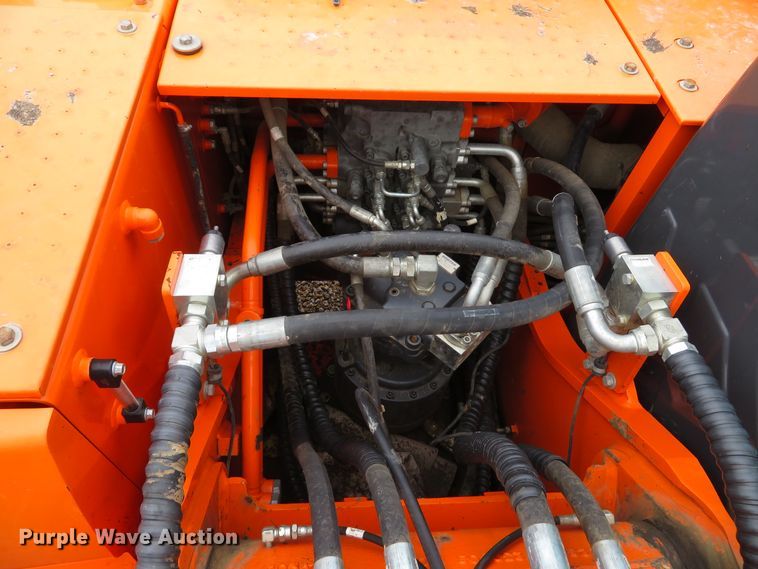 image for item DI2048 2014 Doosan DX225LC-3 excavator