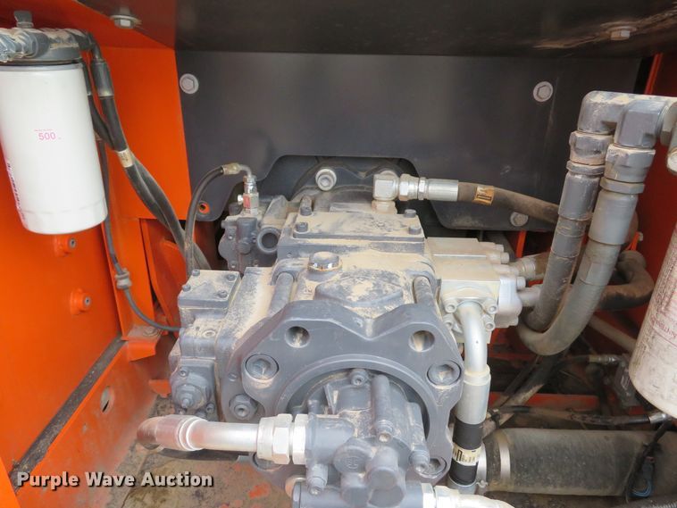 image for item DI2048 2014 Doosan DX225LC-3 excavator