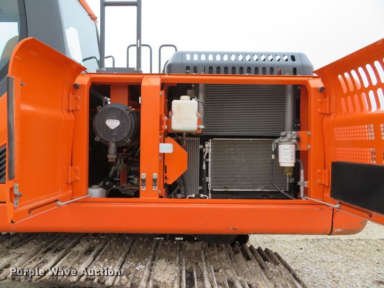 image for item DI2048 2014 Doosan DX225LC-3 excavator