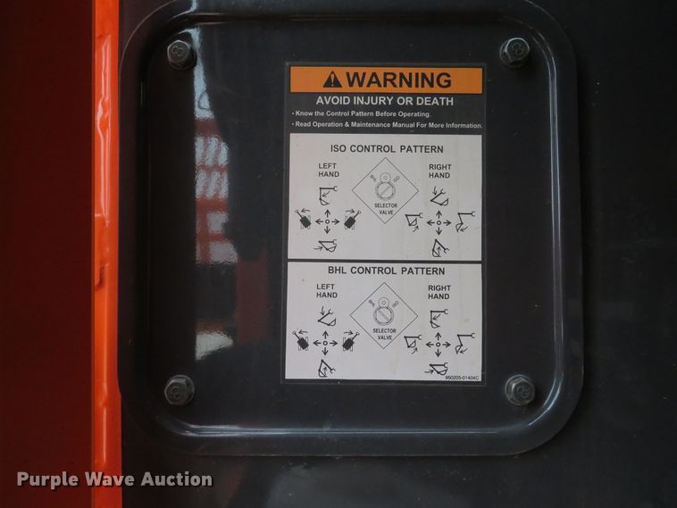 image for item DI2048 2014 Doosan DX225LC-3 excavator