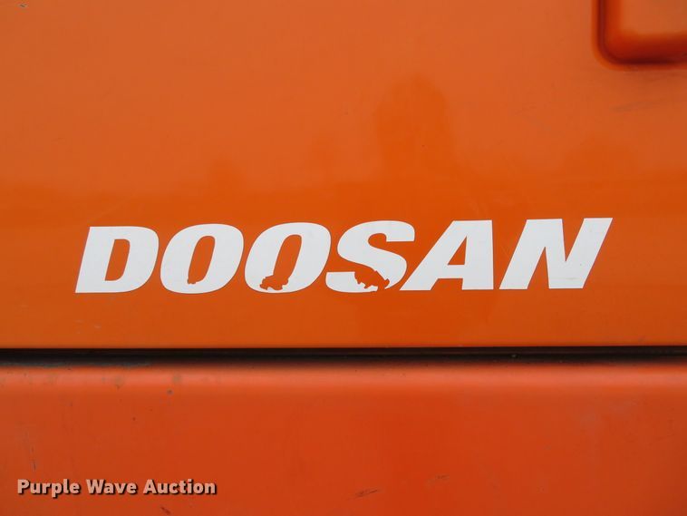 image for item DI2048 2014 Doosan DX225LC-3 excavator