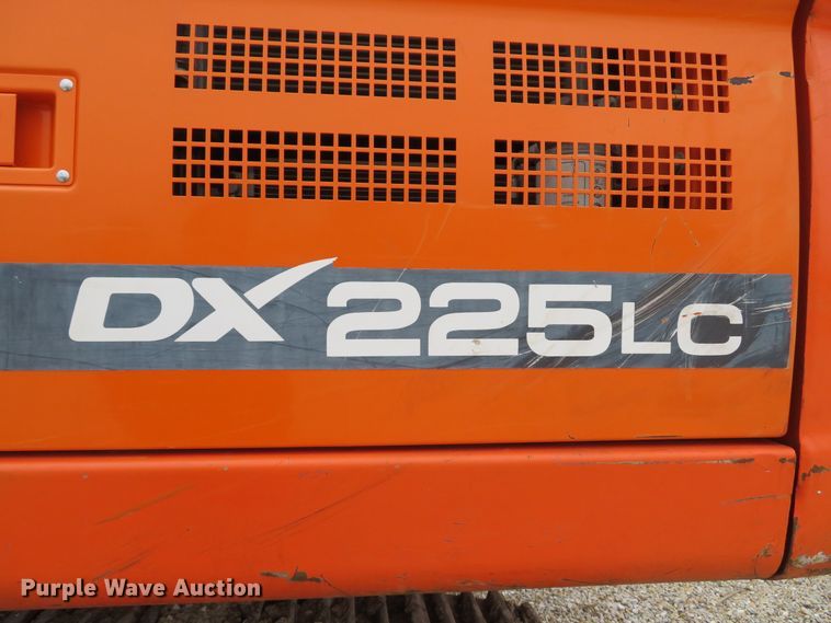 image for item DI2048 2014 Doosan DX225LC-3 excavator