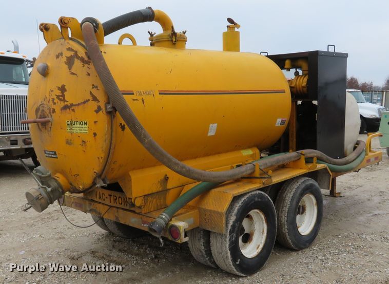 image for item DI2049 2000 Vactron PMD-800DT hydrovac trailer