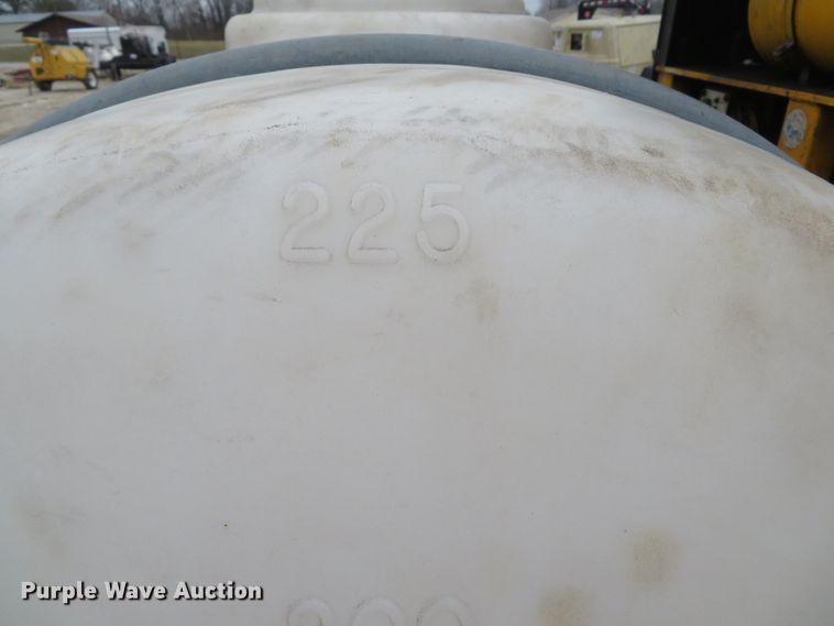 image for item DI2049 2000 Vactron PMD-800DT hydrovac trailer