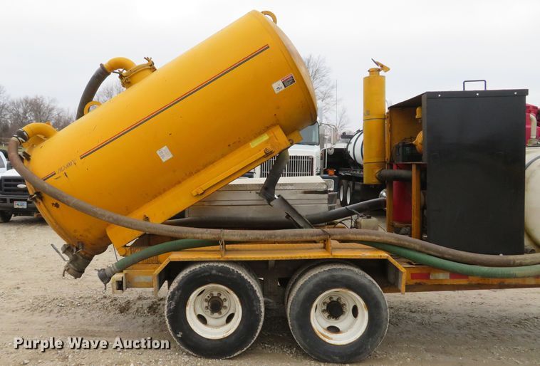 image for item DI2049 2000 Vactron PMD-800DT hydrovac trailer