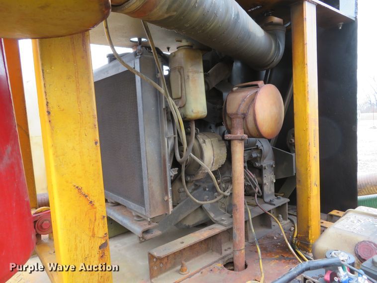 image for item DI2049 2000 Vactron PMD-800DT hydrovac trailer