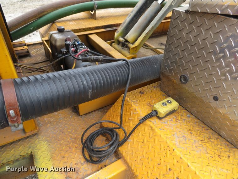 image for item DI2049 2000 Vactron PMD-800DT hydrovac trailer