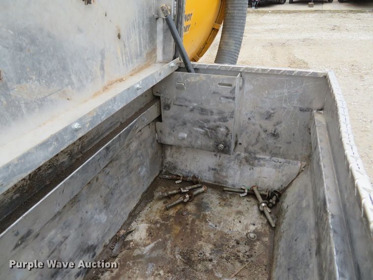 image for item DI2049 2000 Vactron PMD-800DT hydrovac trailer