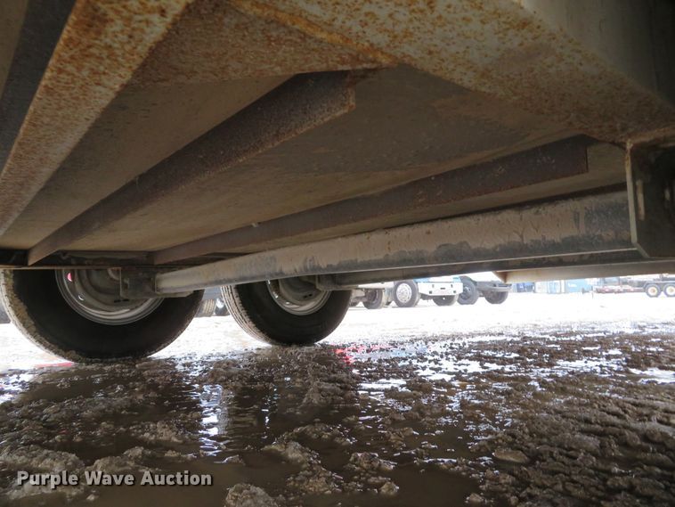 image for item DI2051 2017 Cm Trailers CMC5270-2000260 enclosed cargo trailer