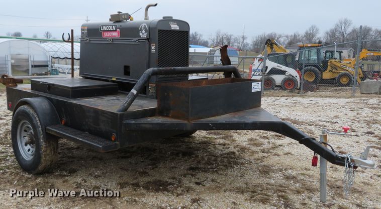 image for item DI2054 Lincoln Pipeliner 200D welder